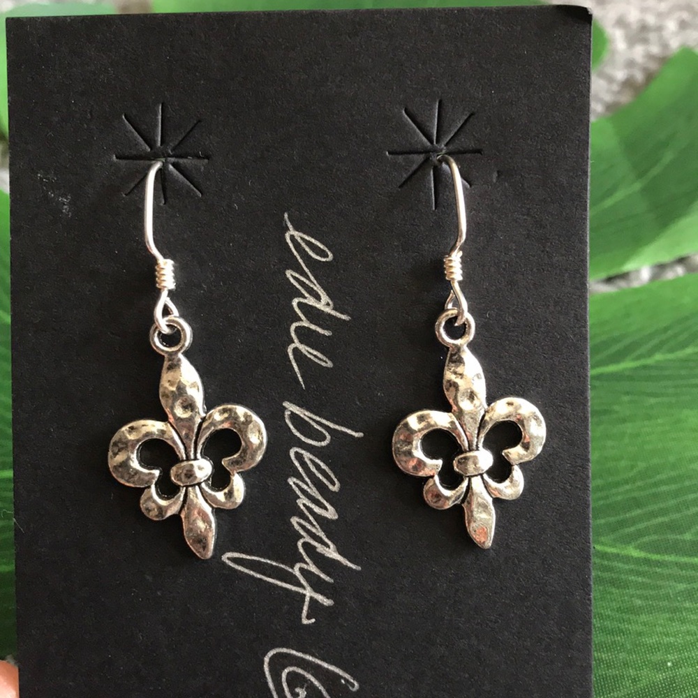 Silver tone fleur di lis earrings